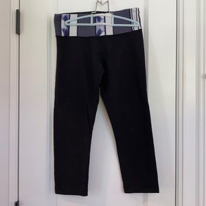 Lululemon sz 6 capris in very good condition